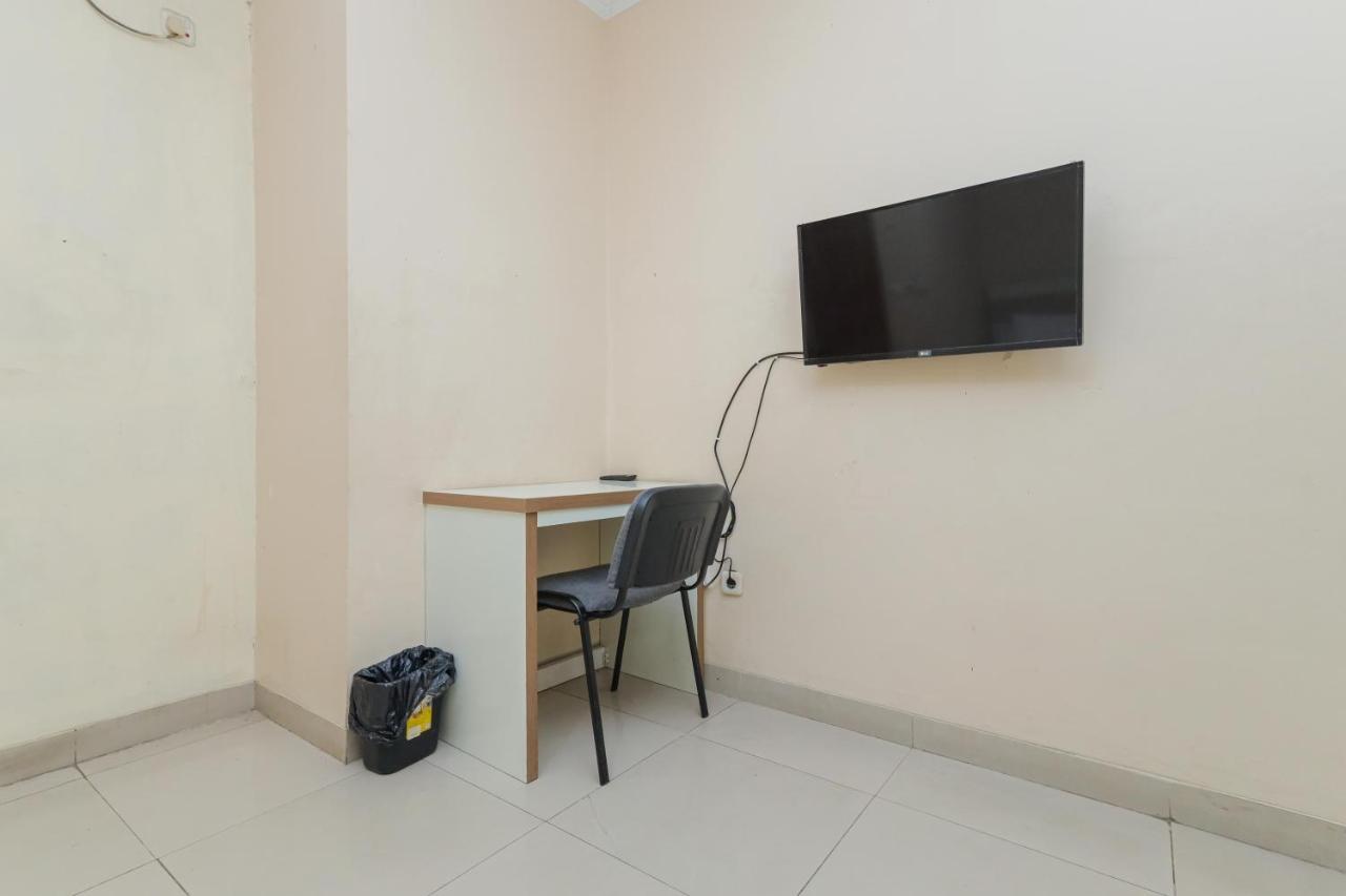 Hotel Reddoorz Syariah Near Stasiun Karet à Jakarta Extérieur photo
