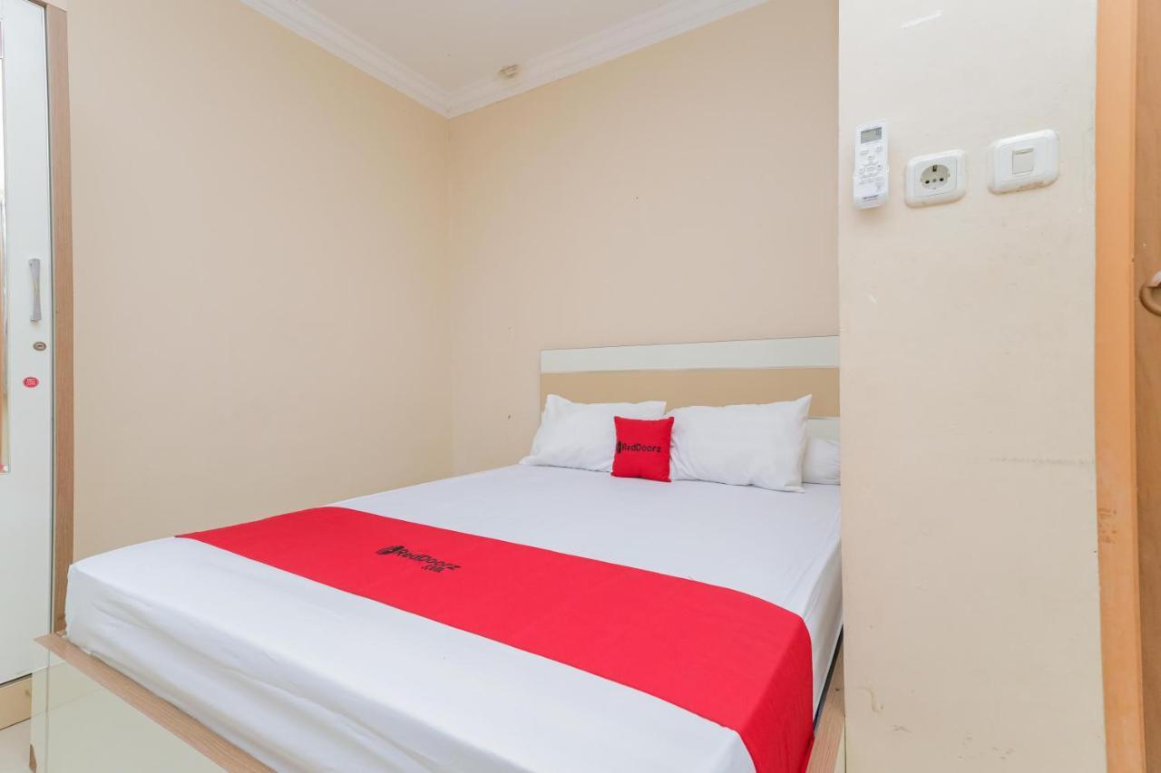 Hotel Reddoorz Syariah Near Stasiun Karet à Jakarta Extérieur photo
