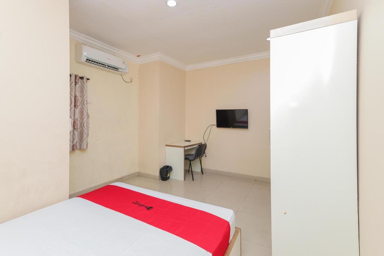 Hotel Reddoorz Syariah Near Stasiun Karet à Jakarta Extérieur photo